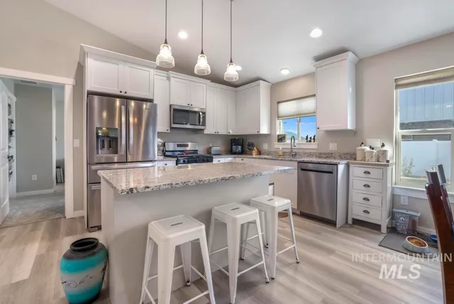 $379,999 | 607 Cheri Court, Kimberly, ID 83341