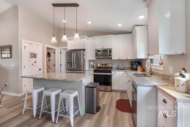 $379,999 | 607 Cheri Court, Kimberly, ID 83341