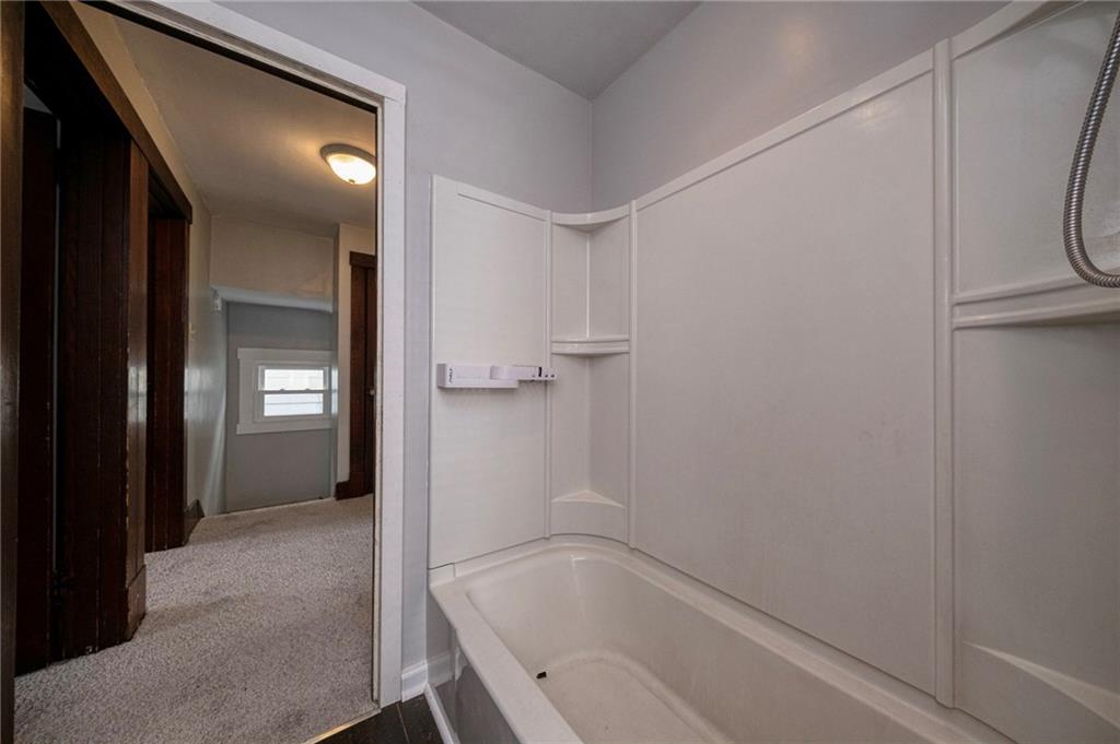 88 Evans Avenue Pittsburgh, PA 15205 - Photo 21 of 41 a bathroom with a bathtub