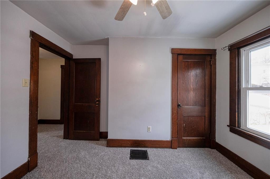 88 Evans Avenue Pittsburgh, PA 15205 - Photo 31 of 41 an empty room with windows and closet