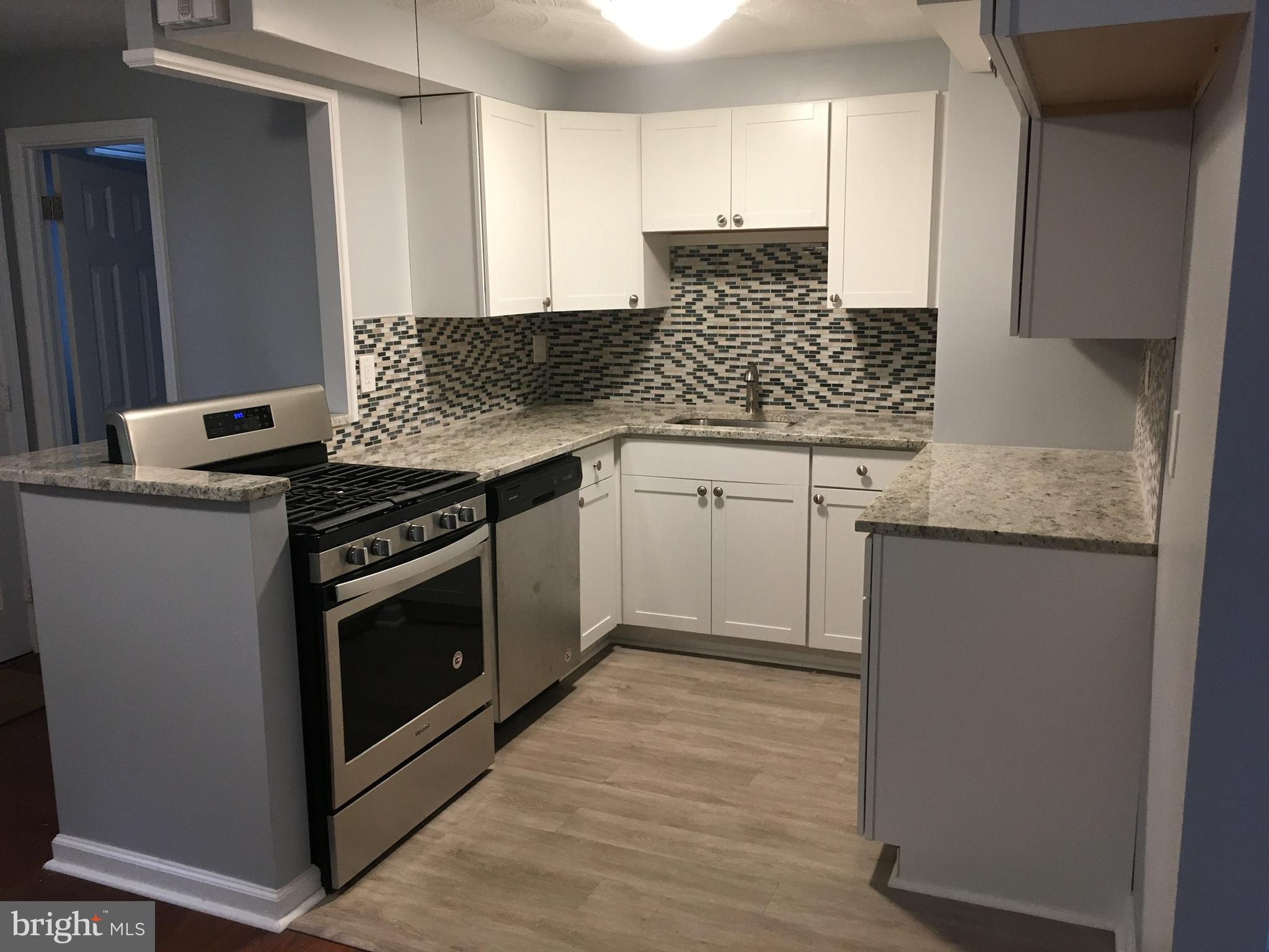 5254 Darien Road Baltimore, MD 21206 - Photo 3 of 11 Kitchen