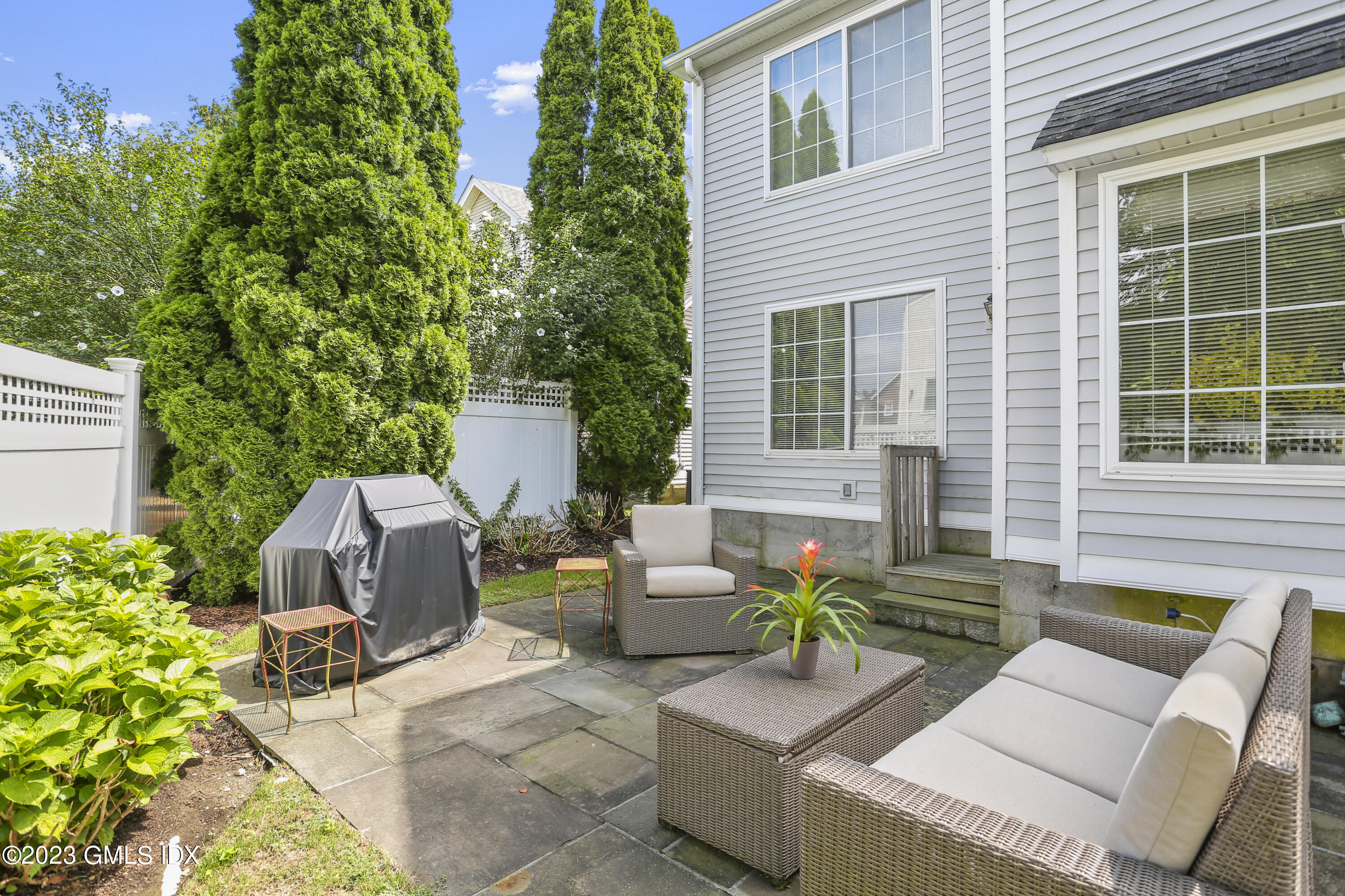 1 Shore Road, Unit 8 Stamford, CT 06902 - Photo 16 of 20 Terrace