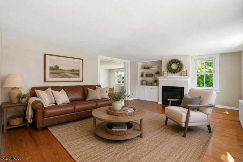 415 Village Road East West Windsor, NJ 08550 - Photo 5 of 33