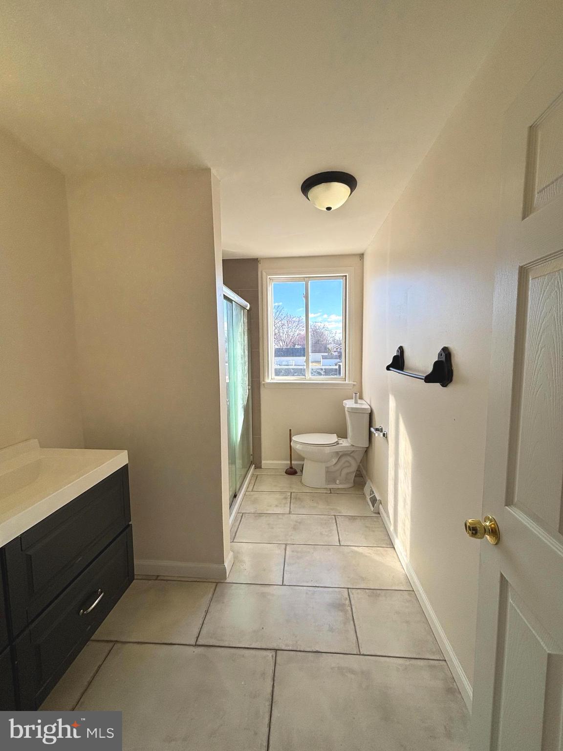 819 Creek Road, Unit B Bellmawr, NJ 08031 - Photo 12 of 15 bathroom