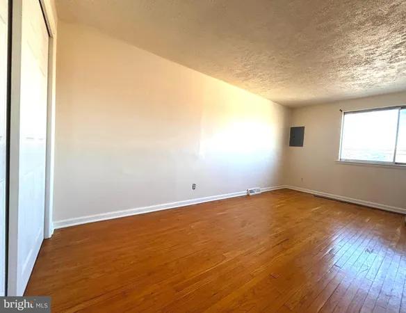 $1,800 | 819 Creek Road, Unit B, Bellmawr, NJ 08031