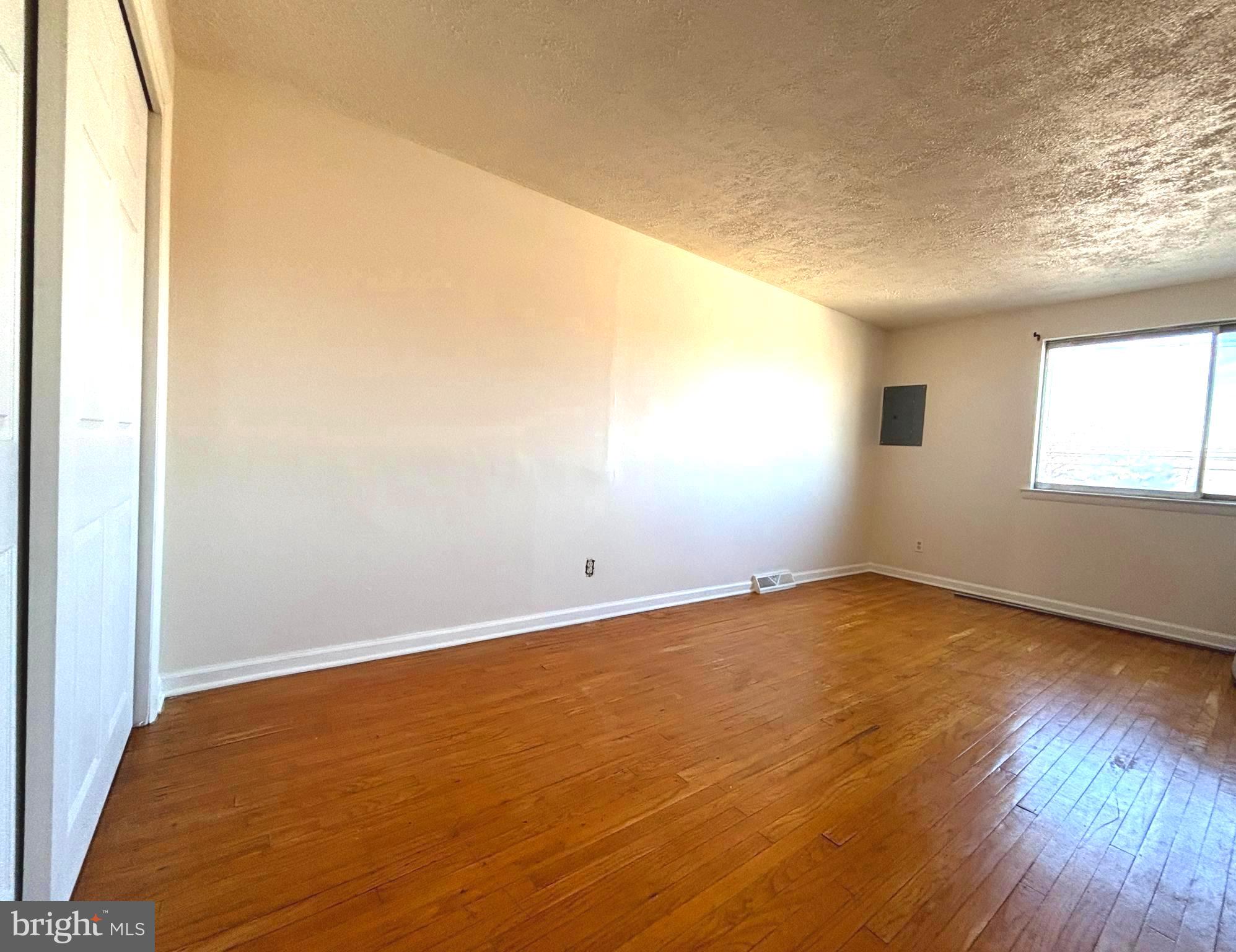 819 Creek Road, Unit B Bellmawr, NJ 08031 - Photo 9 of 15 Bedroom 1