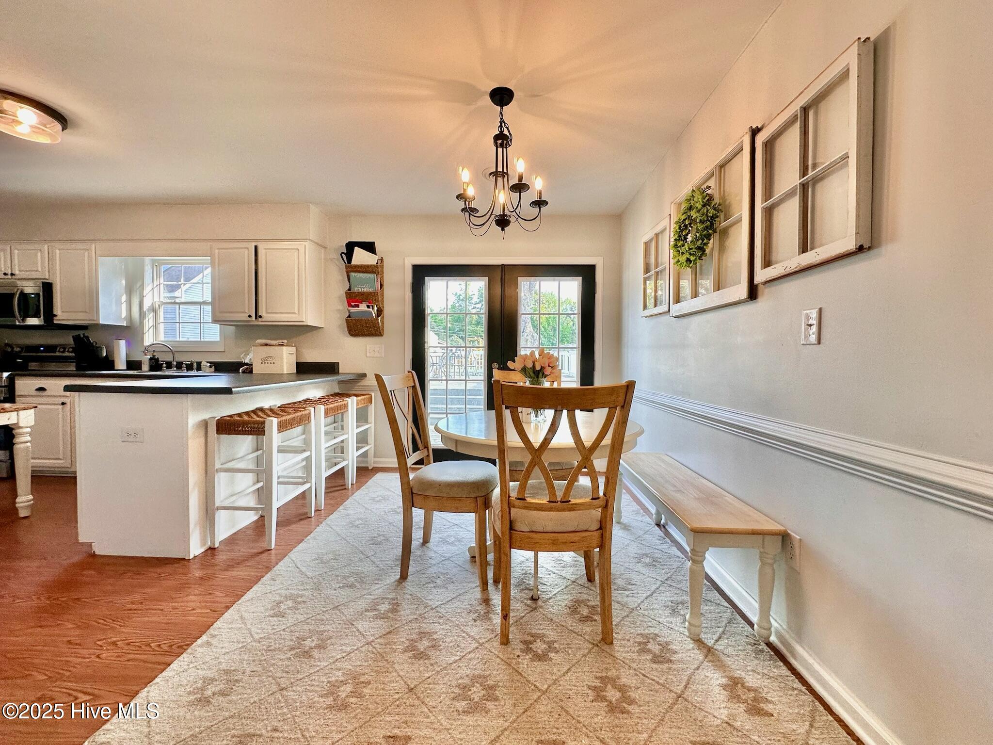 387 Country Club Road Camden, NC 27921 - Photo 10 of 33 Kitchen-Dining