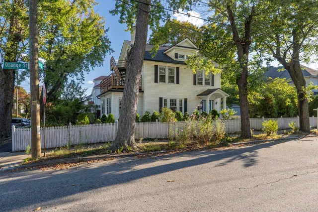 $589,900 | 269 Orange Street, Manchester, NH 03104