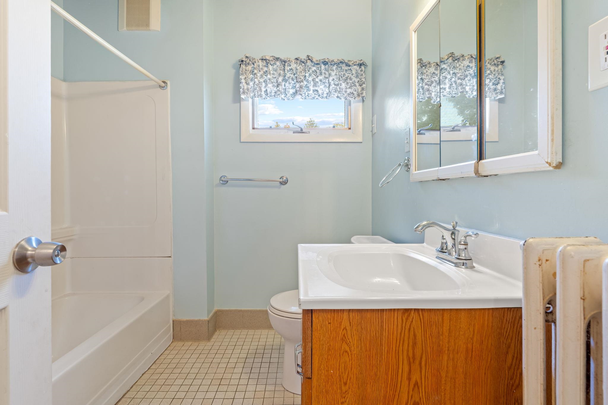 269 Orange Street Manchester, NH 03104 - Photo 28 of 46