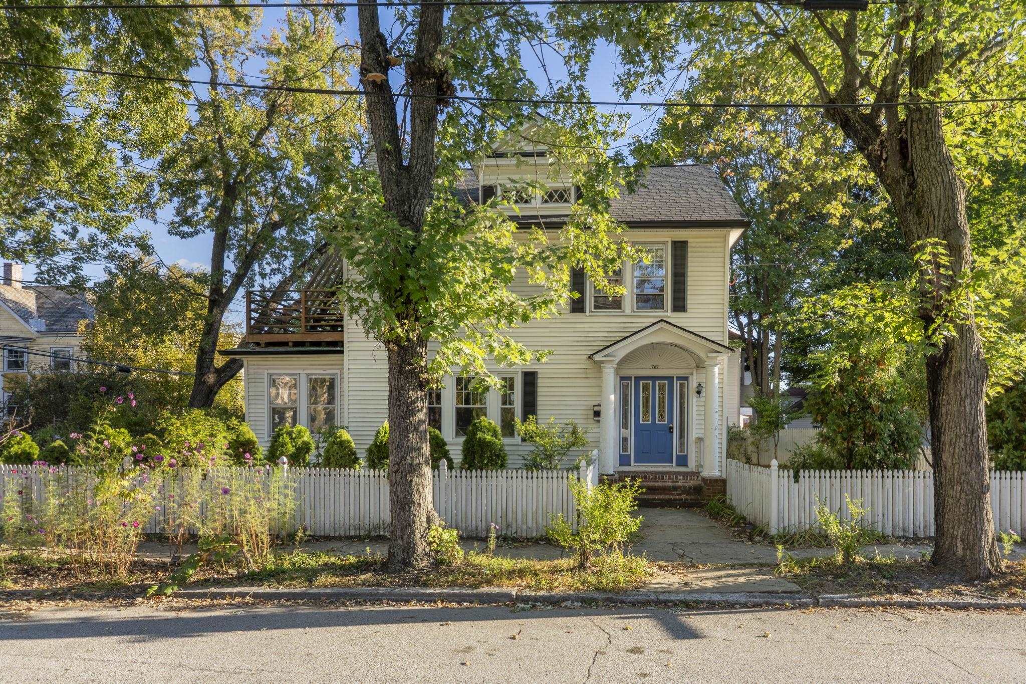 269 Orange Street Manchester, NH 03104 - Photo 3 of 46