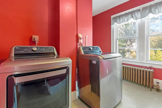 $589,900 | 269 Orange Street, Manchester, NH 03104