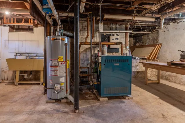 $589,900 | 269 Orange Street, Manchester, NH 03104