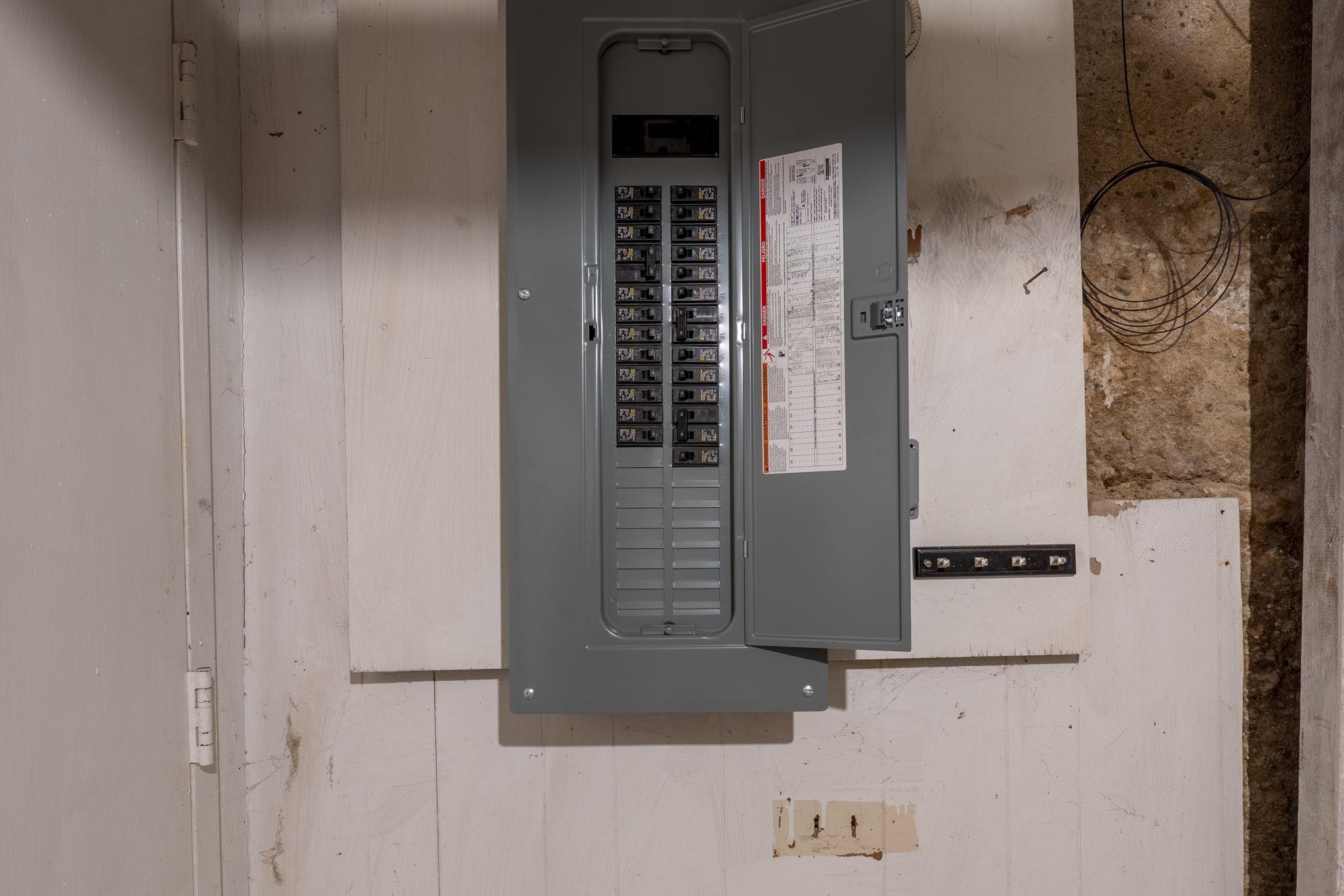 269 Orange Street Manchester, NH 03104 - Photo 41 of 46