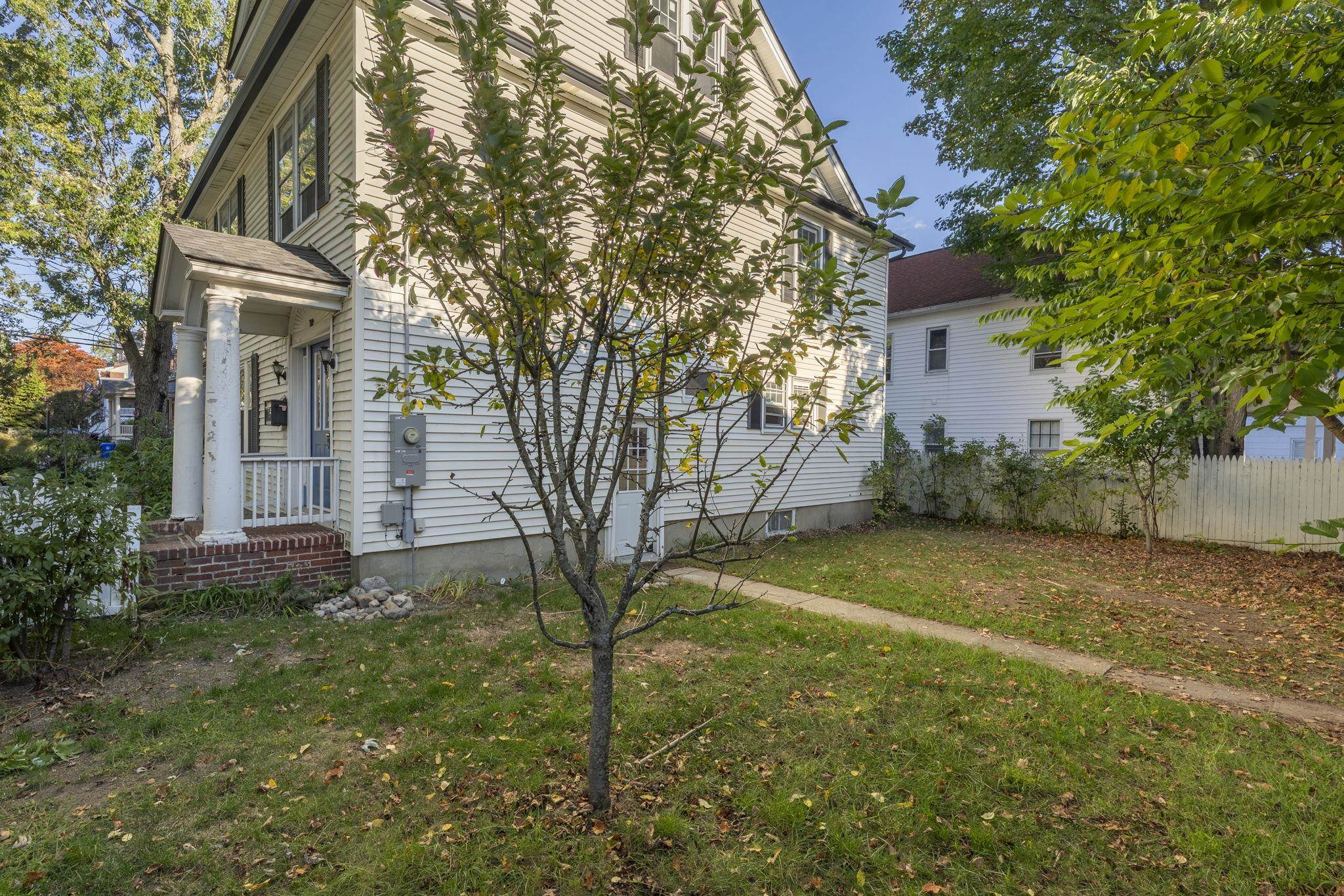 269 Orange Street Manchester, NH 03104 - Photo 5 of 46