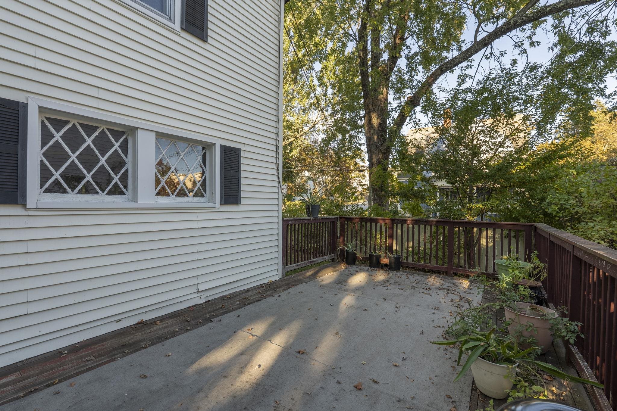 269 Orange Street Manchester, NH 03104 - Photo 7 of 46