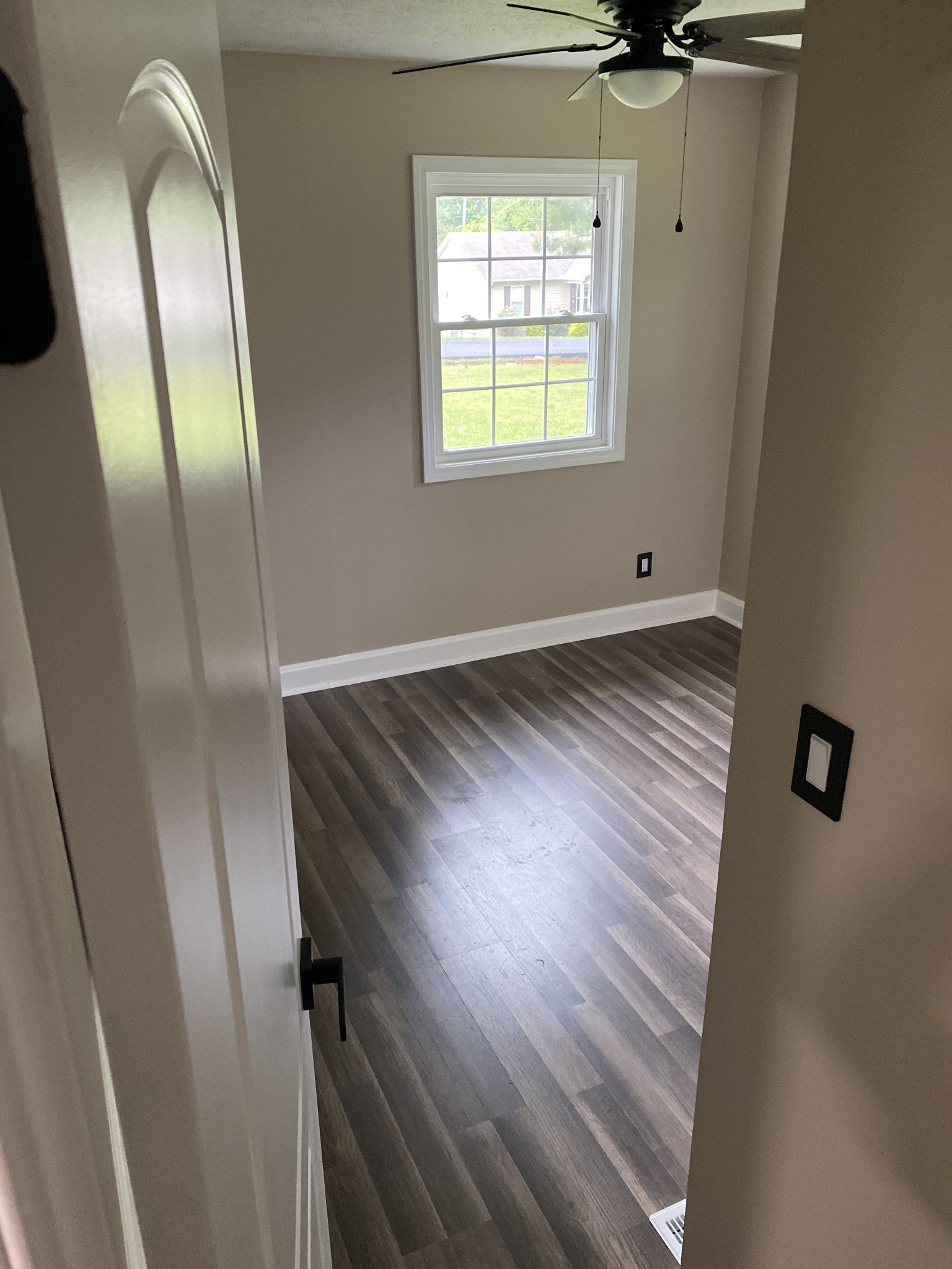 917 Madison Street Manchester, TN 37355 - Photo 4 of 17