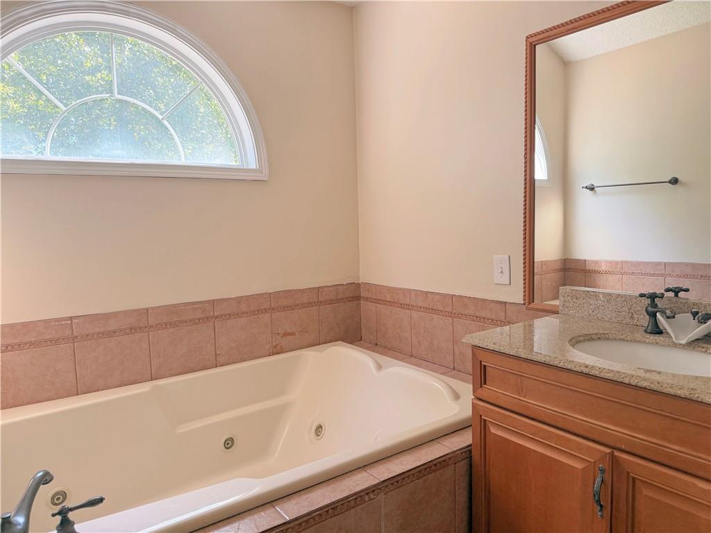 1759 Portwest Way Hampton, GA 30228 - Photo 10 of 16 Gallery Image 10