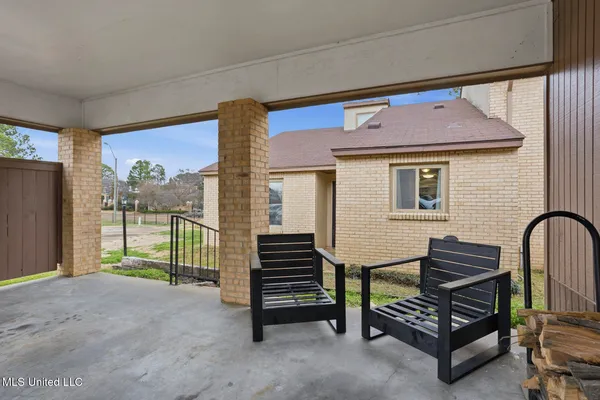 $135,000 | 28 Park Crest Place, Jackson, MS 39211