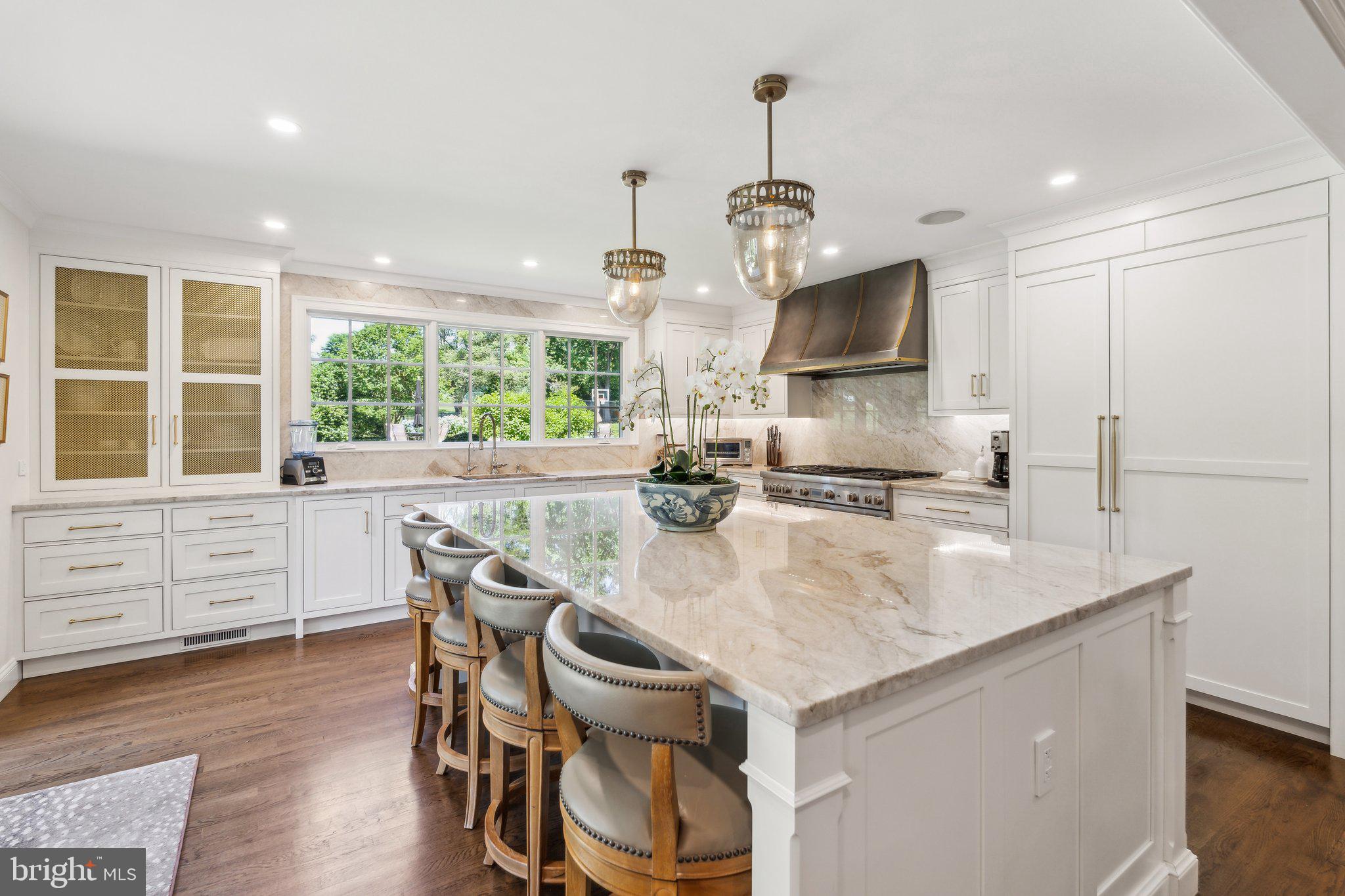 9100 Falls Road Potomac, MD 20854 - Photo 11 of 38