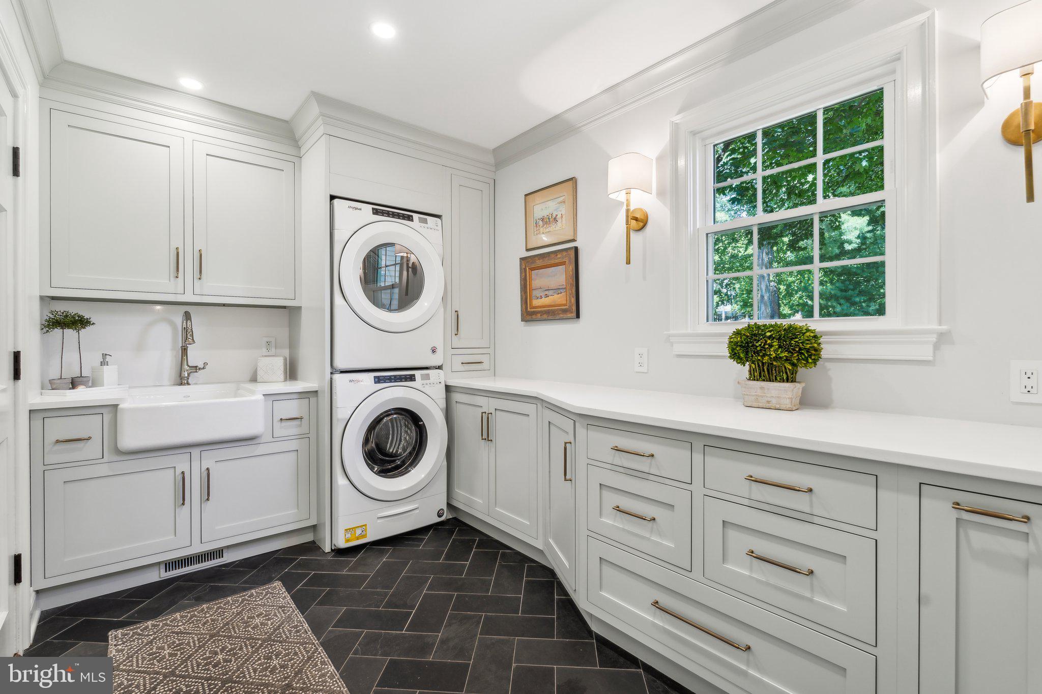 9100 Falls Road Potomac, MD 20854 - Photo 17 of 38