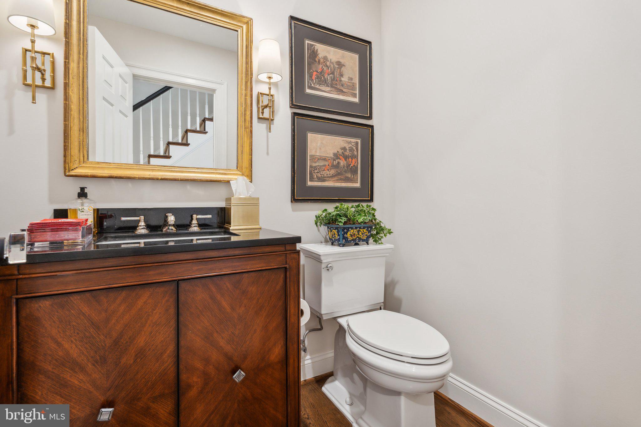 9100 Falls Road Potomac, MD 20854 - Photo 18 of 38