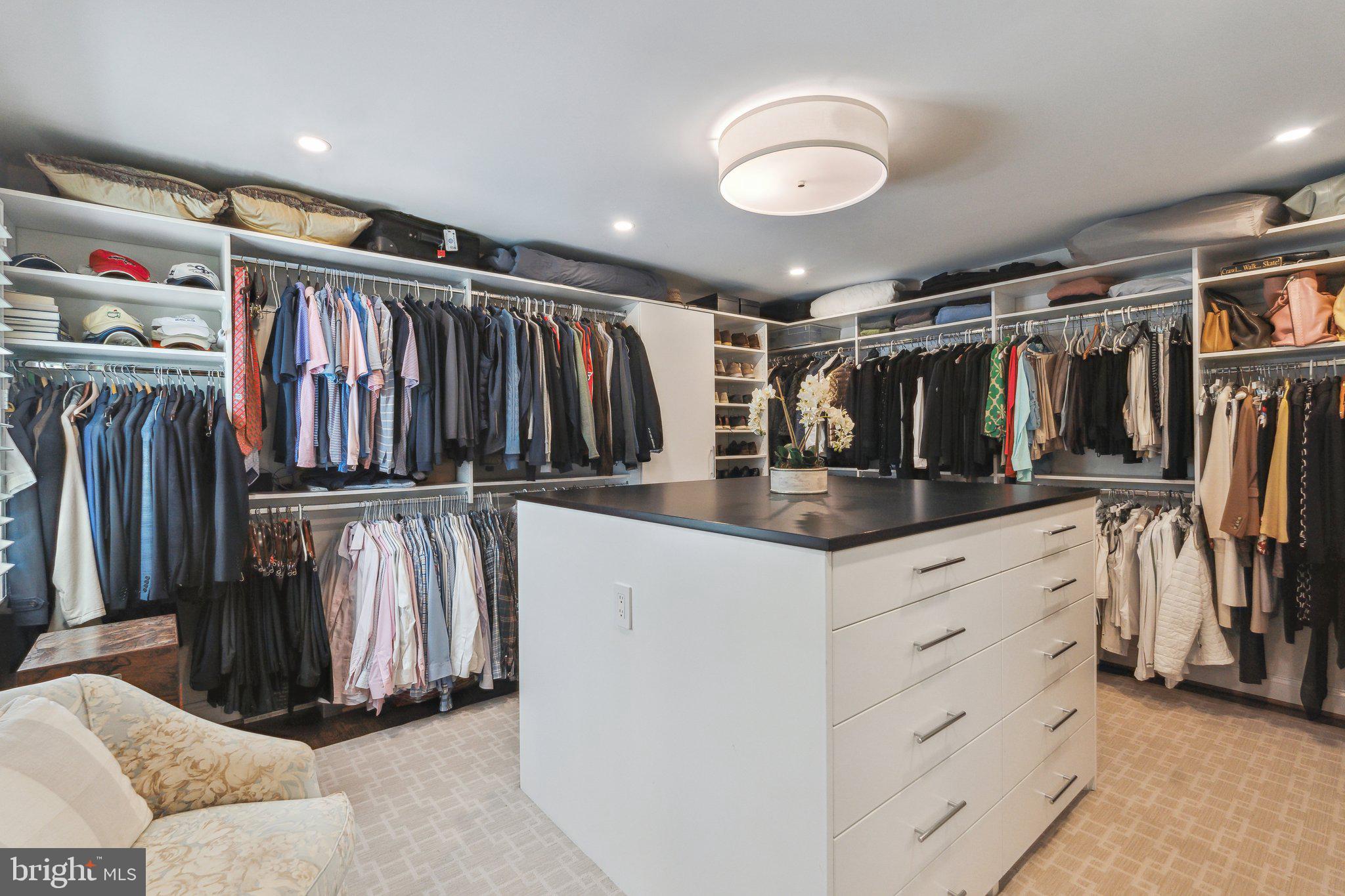 9100 Falls Road Potomac, MD 20854 - Photo 23 of 38