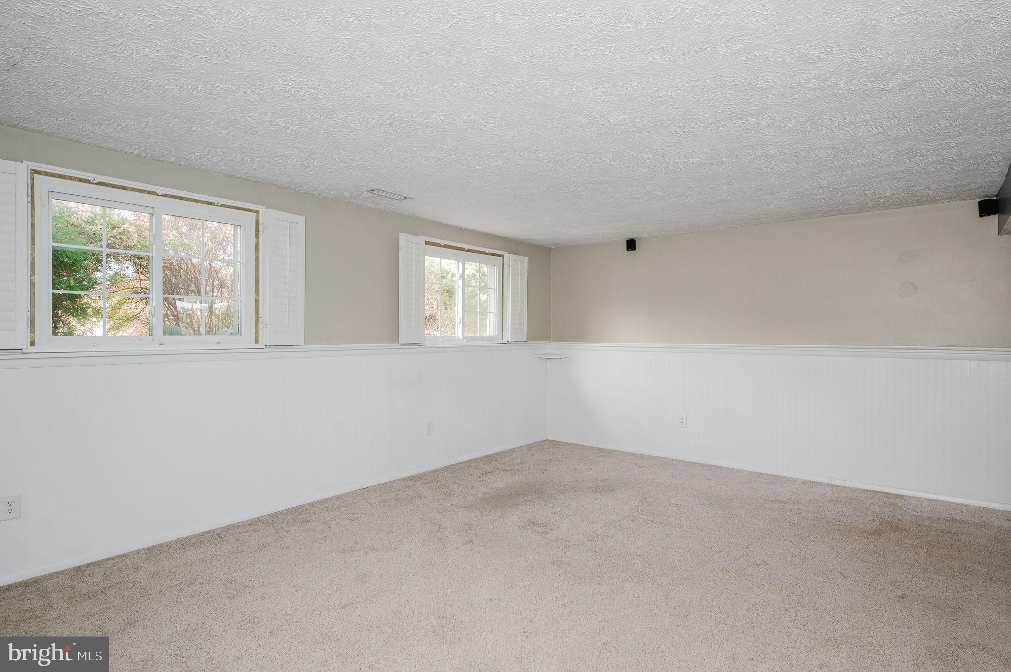2601 Merrick Way Abingdon, MD 21009 - Photo 36 of 59 an empty room with windows