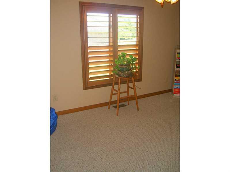 7651 Knapp Road Indianapolis, IN 46259 - Photo 17 of 24 Gallery Image 17
