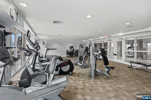 $849,000 | 20 Ave At Port Imperial, Unit 310, West New York, NJ 07093