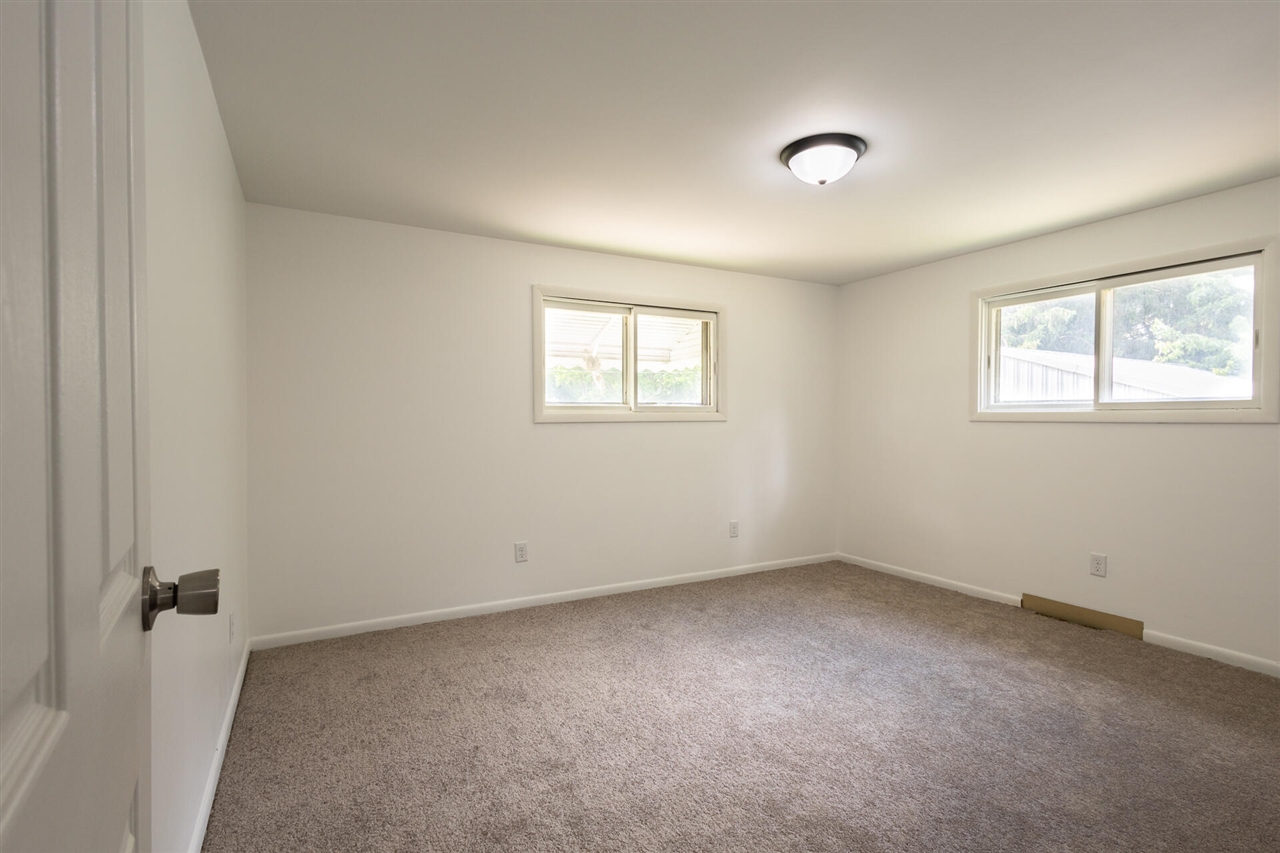 9470 Peck Road Greenville, MI 48838 - Photo 13 of 34