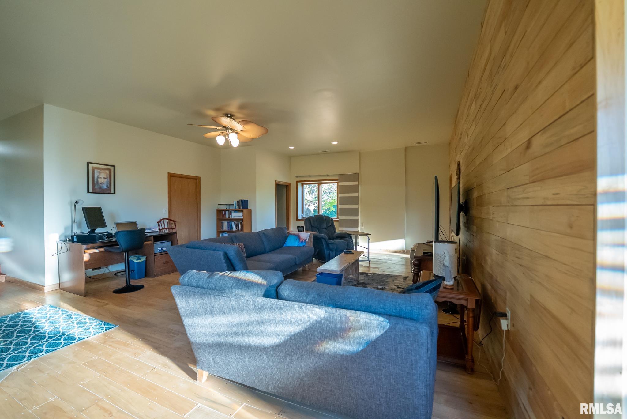 532 North 600 E Road East Herrick, IL 62431 - Photo 11 of 70