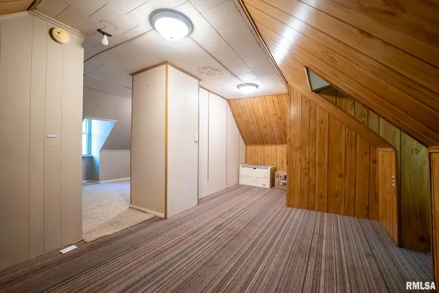 $307,500 | 532 North 600 E Road East, Herrick, IL 62431