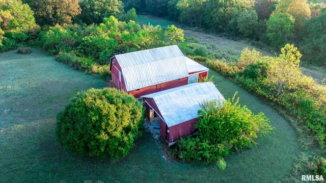 $307,500 | 532 North 600 E Road East, Herrick, IL 62431