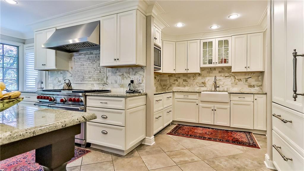 828 Flint Ridge Road Pittsburgh, PA 15243 - Photo 6 of 25 Gallery Image 6