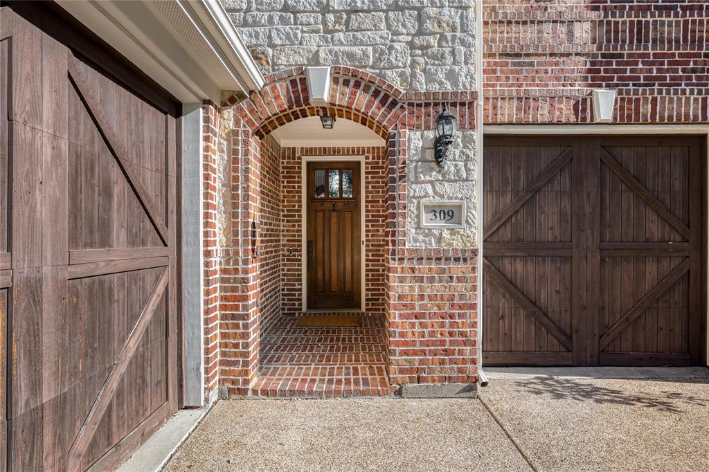 309 Bachman Creek Drive McKinney, TX 75072 - Photo 4 of 37