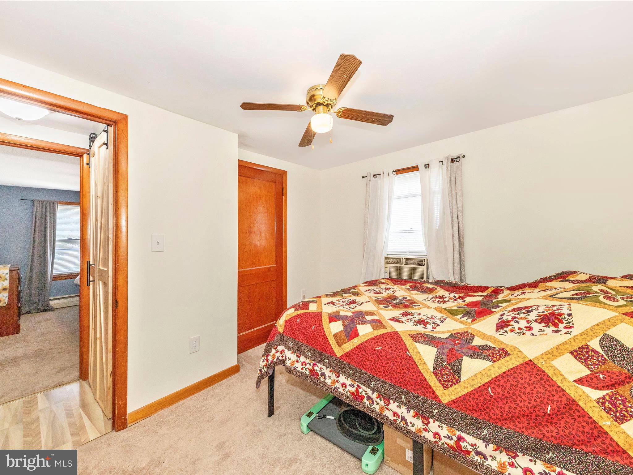 14021 Broadfording Church Road Hagerstown, MD 21740 - Photo 15 of 46 a bedroom with a bed and a window