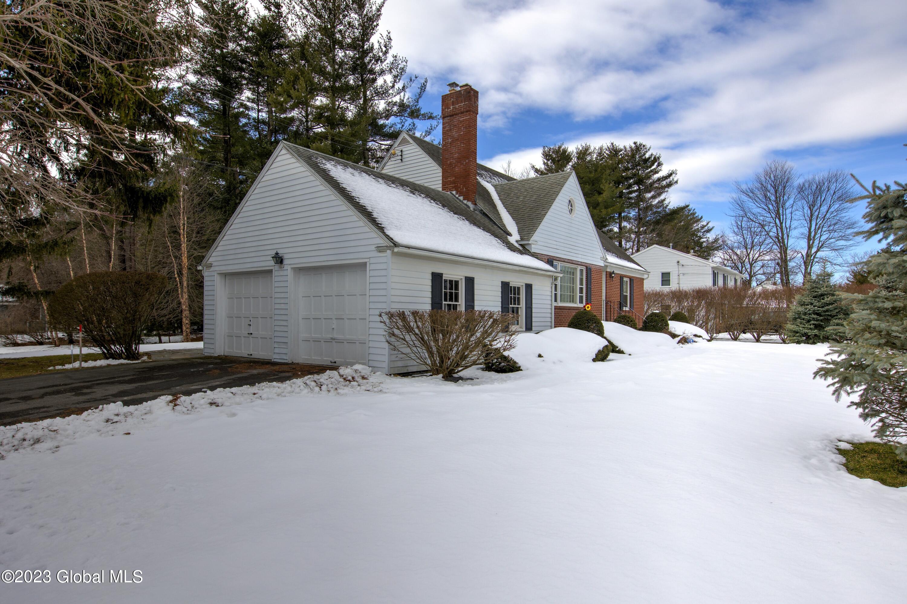 71 Latham Ridge Road Latham, NY 12110 - Photo 3 of 37 1 (3)