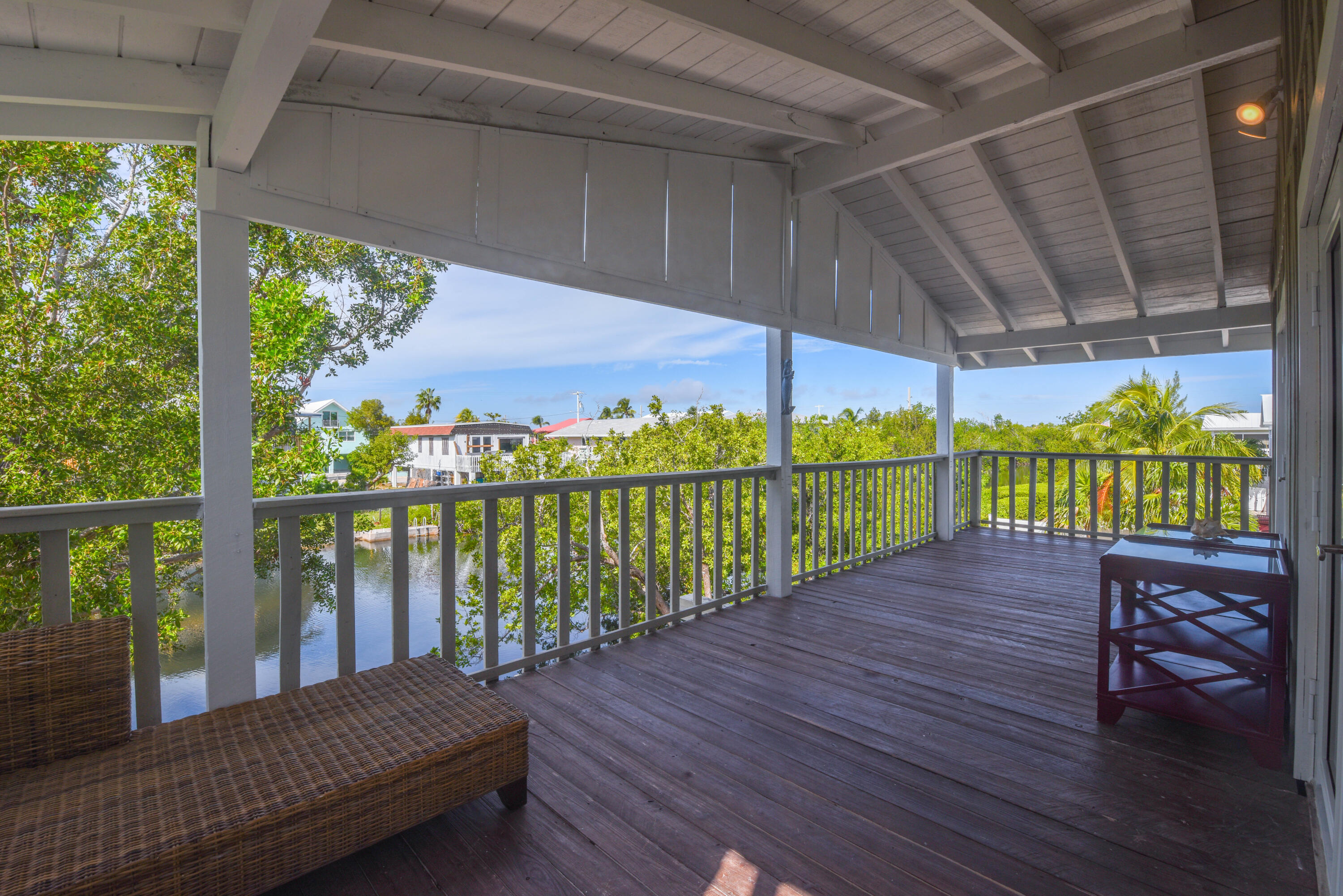 114 Lobstertail Road Big Pine Key, FL 33043 - Photo 12 of 35 016-114LobstertailRoad-BigPineKey-FL-330