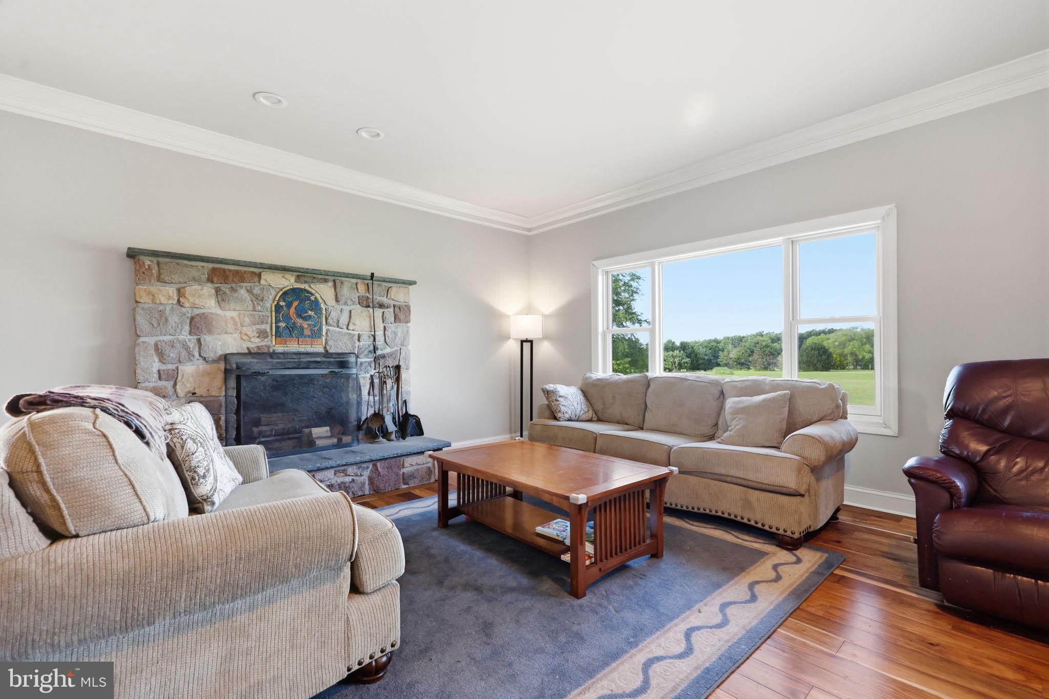 949 Blooming Glen Road Perkasie, PA 18944 - Photo 8 of 48