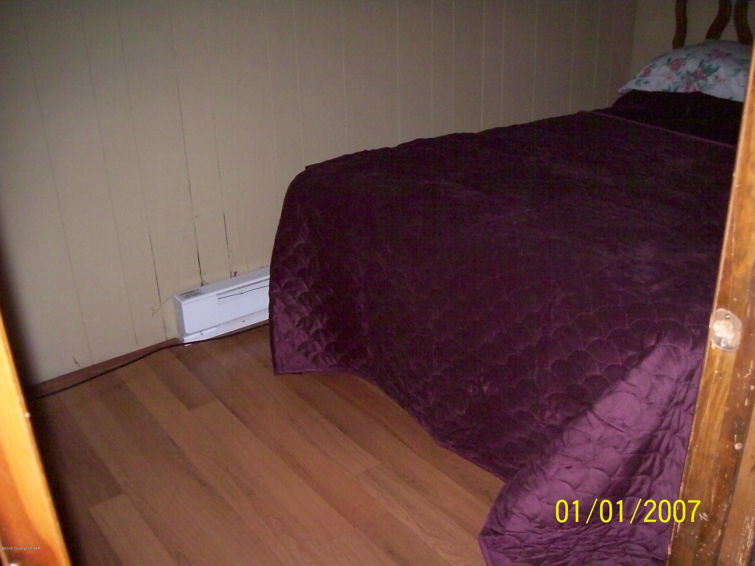 78 Buckhill Road Albrightsville, PA 18210 - Photo 9 of 13 100_5325