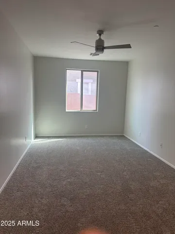 a view of empty room with window