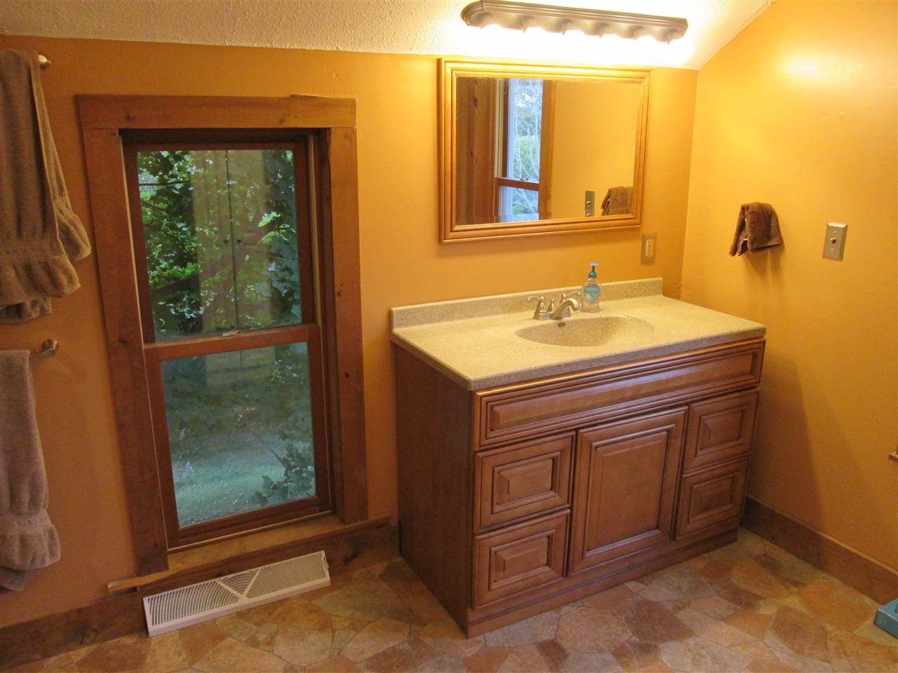 2918 West Remus Road Mount Pleasant, MI 48858 - Photo 24 of 50 1810159-23.JPG