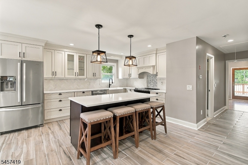 513 Wills Road Landing, NJ 07850 - Photo 9 of 32 Gallery Image 9