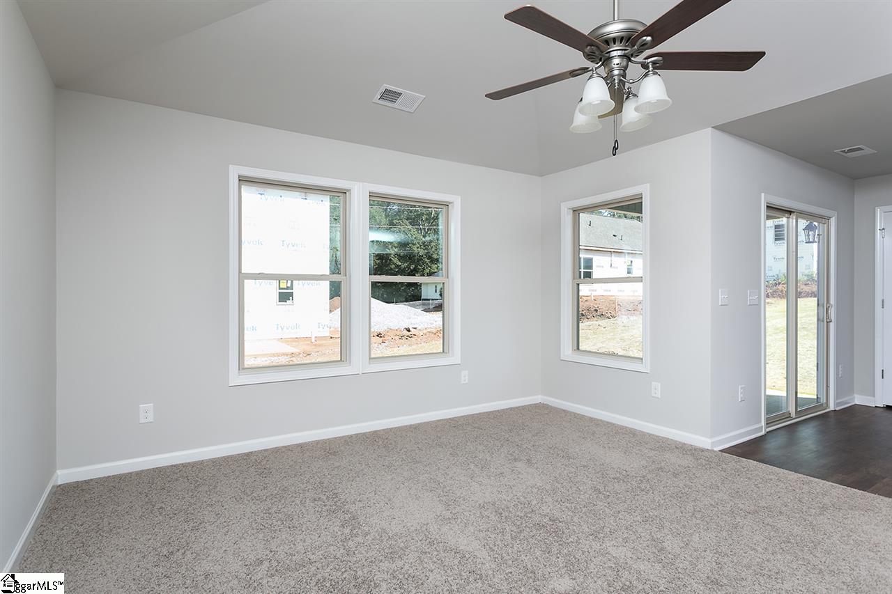 321 Crescent Circle Duncan, SC 29334 - Photo 8 of 23 Gallery Image 8