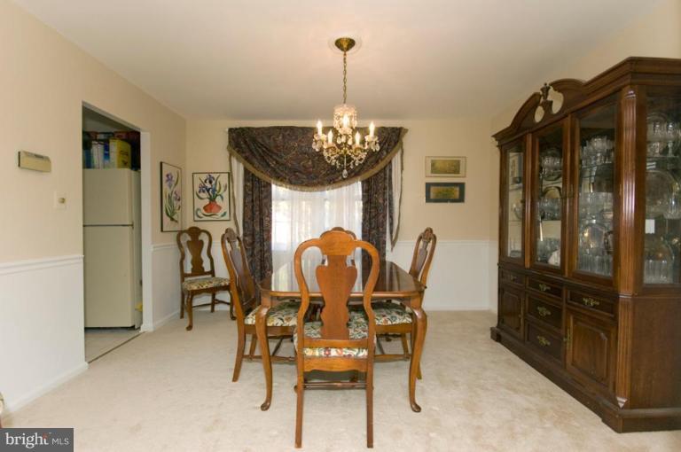 7208 Reservation Drive Springfield, VA 22153 - Photo 4 of 14 Dining Room