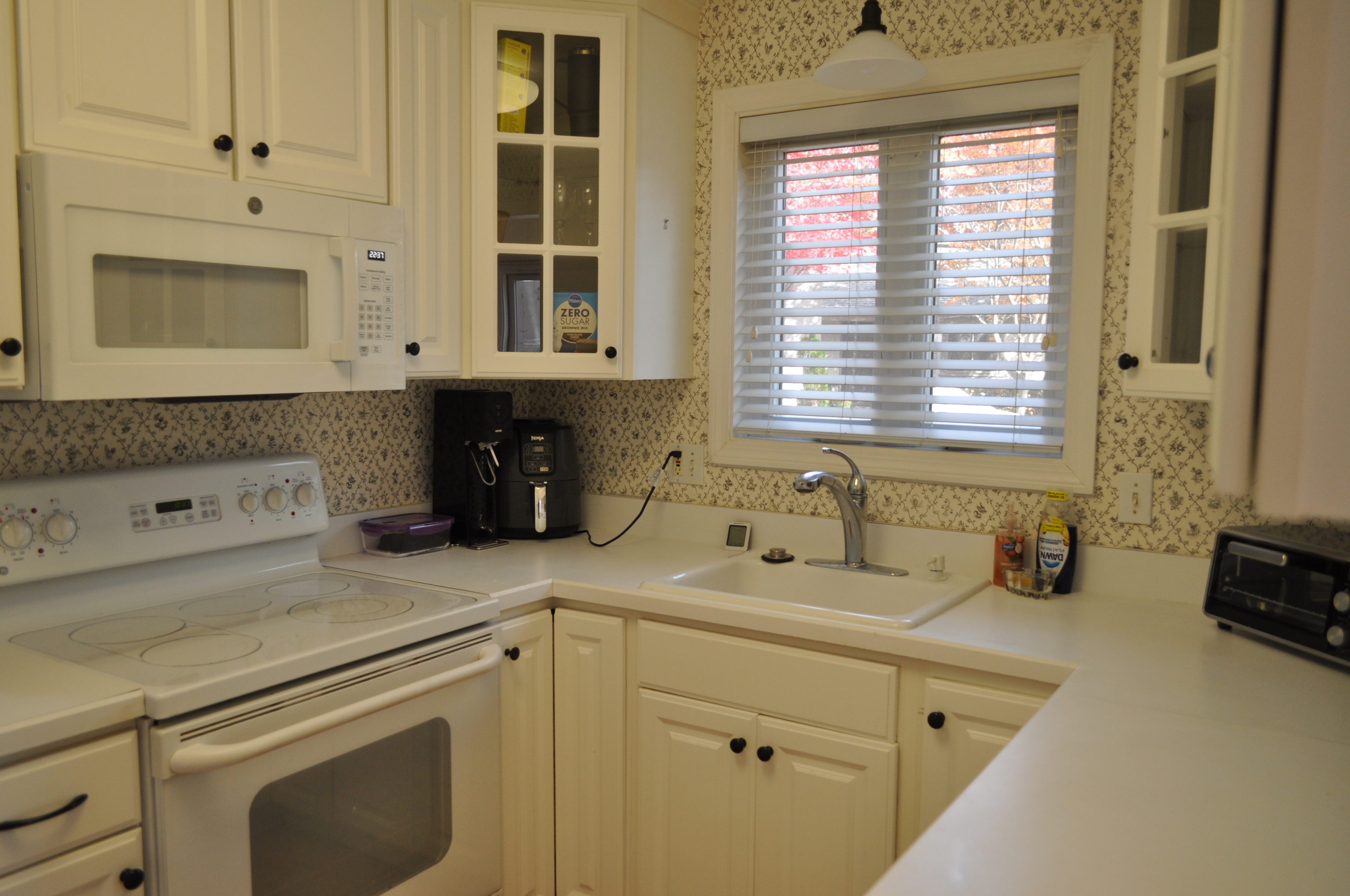 29 Crocus Lane, Unit 29 Avon, CT 06001 - Photo 6 of 13 a kitchen with a sink and a window