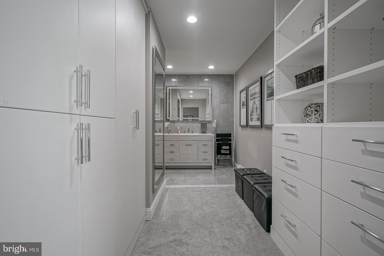 141 Michigan Road Pennsville, NJ 08070 - Photo 27 of 74 Awesome closet space!