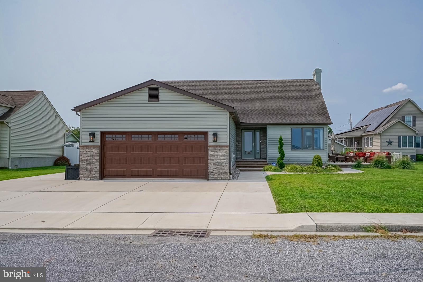 141 Michigan Road Pennsville, NJ 08070 - Photo 51 of 74 Amazing curb appeal!