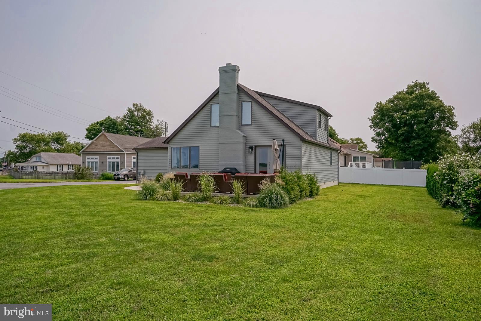 141 Michigan Road Pennsville, NJ 08070 - Photo 59 of 74 Side yard