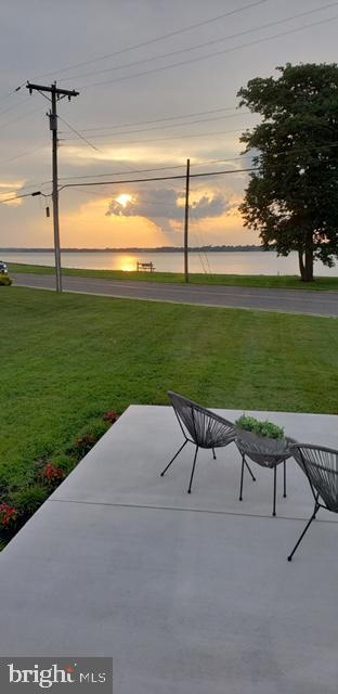 141 Michigan Road Pennsville, NJ 08070 - Photo 73 of 74 Patio sunset views